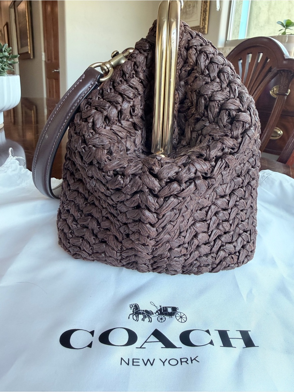 Coach Kisslock Frame Bag 27 in Brass/Maple - Picture 3 of 10